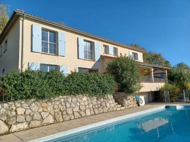 Maison à louer 9 pièces 306 m²