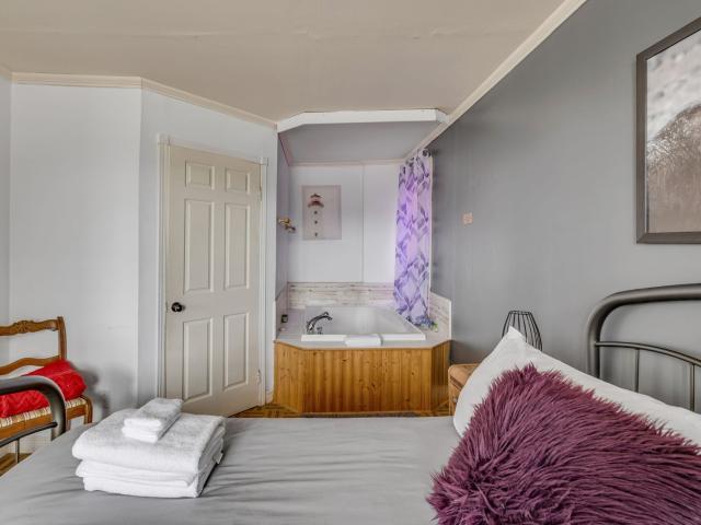 Maison à Louer 1066,Rue Principale, Petite Rivière Saint François 40 photos | Logis Québec