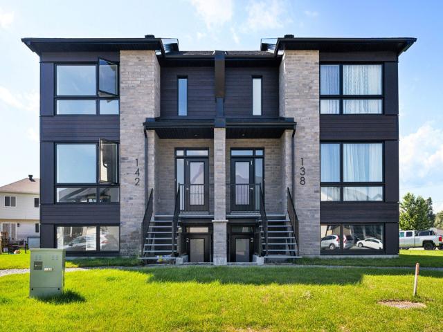 Maison à Louer 142 Rue Papetiere, Masson Angers Gatineau 12 photos | Logis Québec
