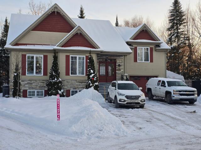 Maison à Louer 144A,Rue de la Fabrique, Sainte Sophie 25 photos | Logis Québec