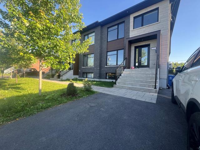 Maison à Louer 1574 Rue Dollard Longueuil, Le Vieux Longueuil Longueuil 15 photos | Logis Québec