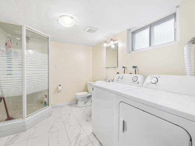 Maison à Louer 159 Rue Roger Pilon, Dollard Des Ormeaux 18 photos | Logis Québec