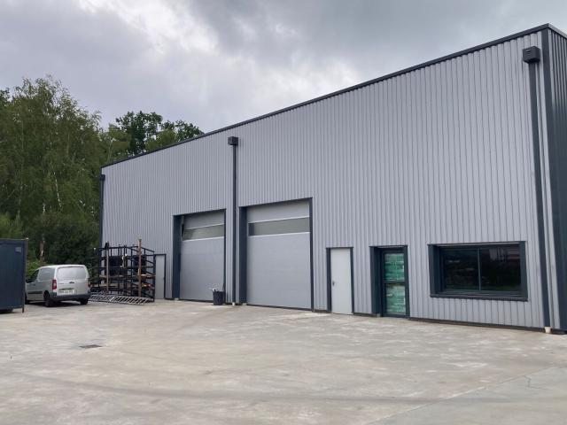 Location maison, 525 m² T 1 à Sauvagnon, 5 670 €