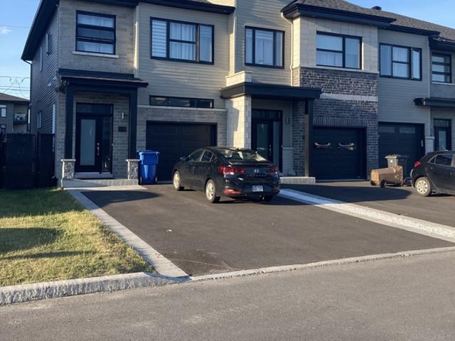 Maison à Louer 201 rue Omer Daigneault, Mercier 14 photos | Logis Québec