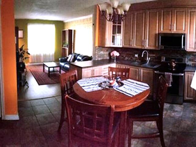 Maison à Louer 220 Boulevard des Allumetières, Hull Gatineau 10 photos | Logis Québec
