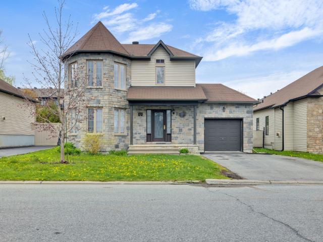 Maison à Louer 25,Rue des Louveteaux, Aylmer Gatineau 31 photos | Logis Québec