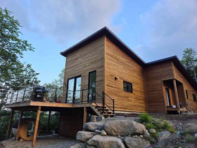 Maison à Louer 2781 chemin brunet, Sainte Agathe des Monts 15 photos | Logis Québec