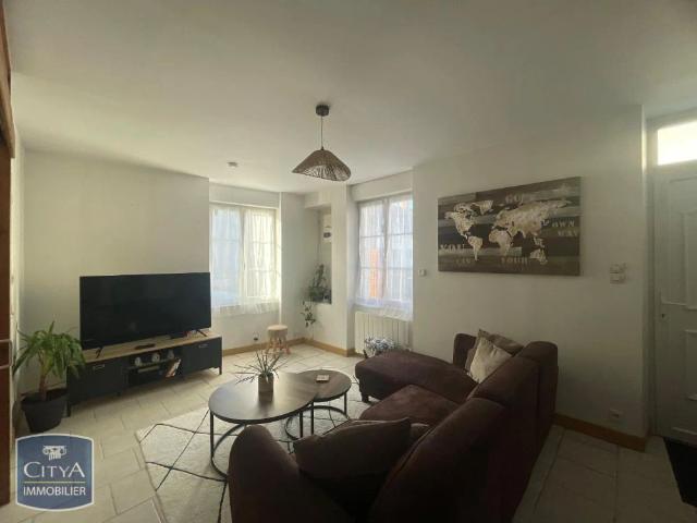 Maison à louer 2 pièces 50m²