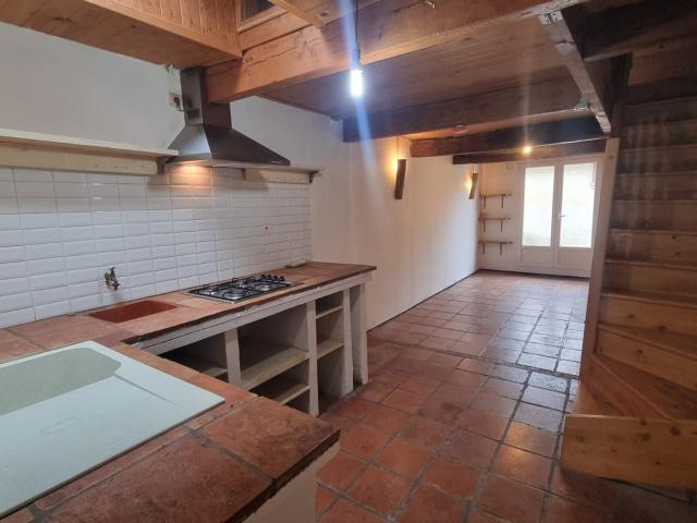 Maison à louer 2 pièces 56 m