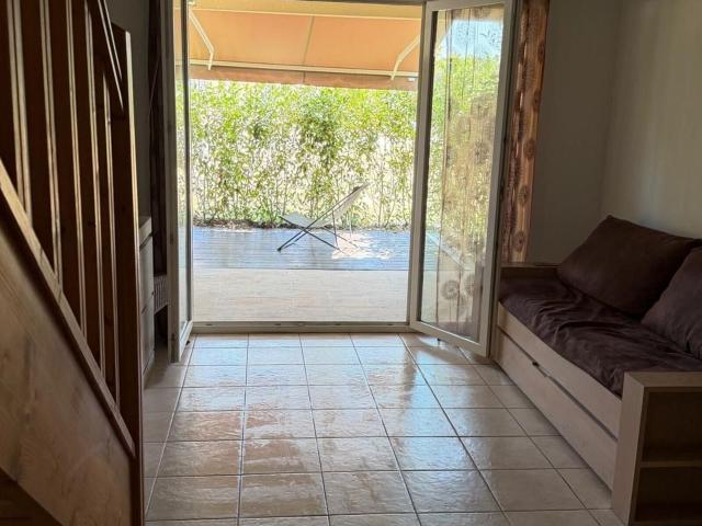 Location maison, 32 m² T 2 à Signes, 1 150 €