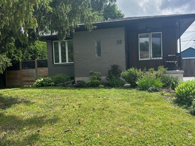 Maison à Louer 38 rue d'Orsonnens, Hull Gatineau 25 photos | Logis Québec
