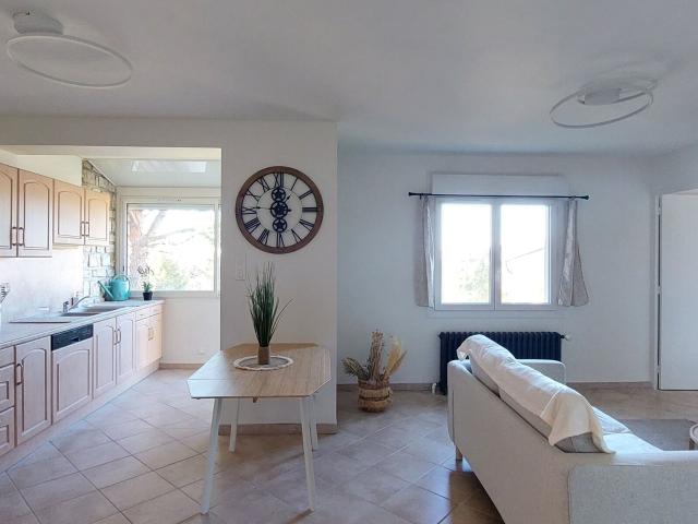 Location maison, m² T 3 à Manosque, 1 100 €