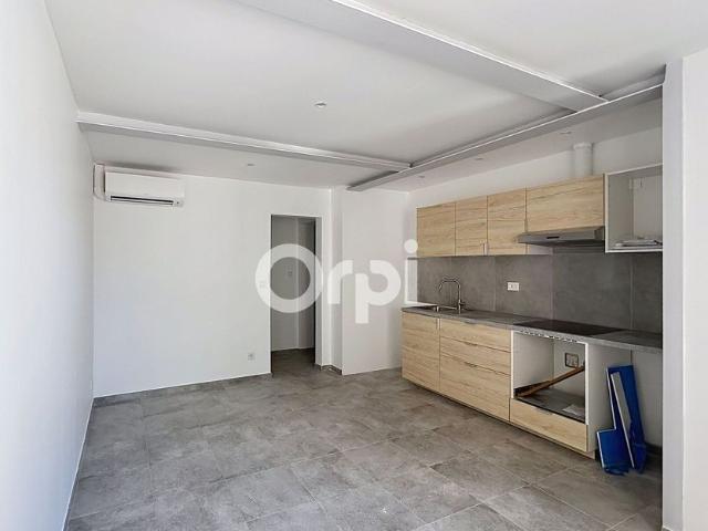 Maison à louer 3 pièces • 70 m2 Cornillon Confoux