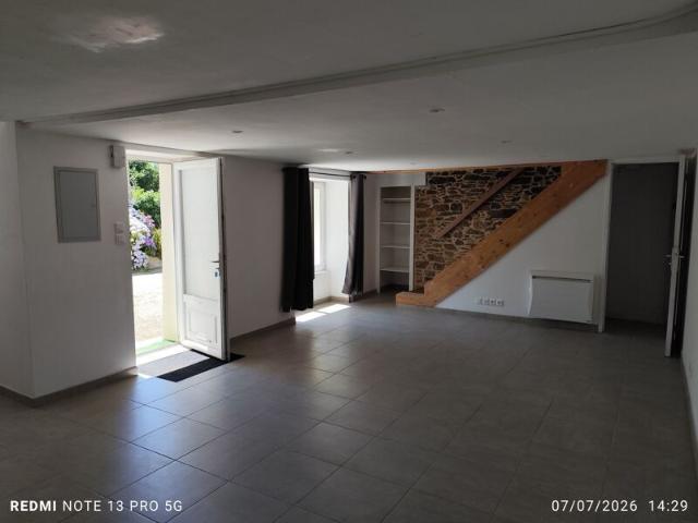 Maison à louer 3 pièces • 74,46 m2 Saint Thégonnec