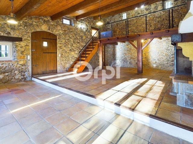 Maison à louer 3 pièces • 100,13 m2 Montauroux
