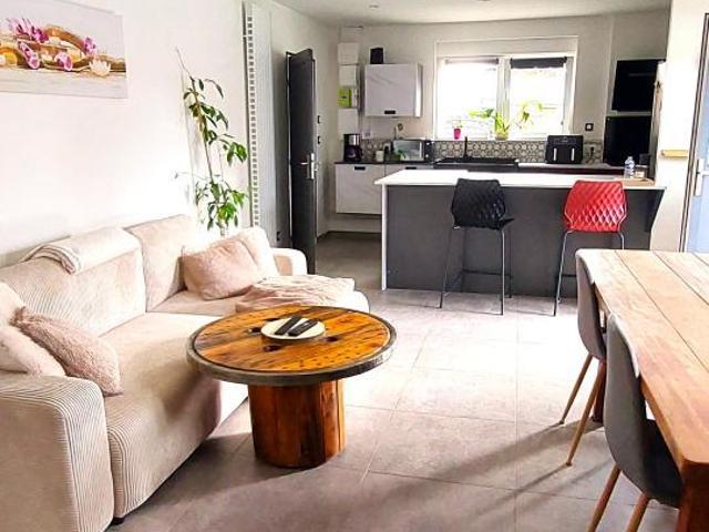 Maison à louer à Maretz, Hauts de France, €