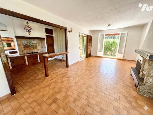 Maison à louer à Marseille 13e Arrondissement, Provence Alpes Côte d'Azur, 347000€