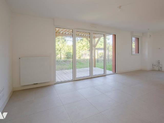 Maison à louer à Mérignac, Nouvelle Aquitaine, 330000€