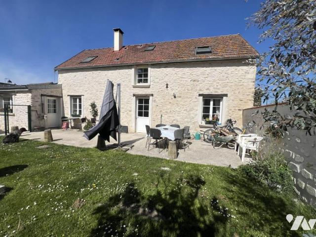 Maison à louer à Montlognon, Hauts de France, €