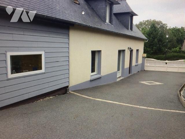 Maison à louer à Moulins, Bretagne, €