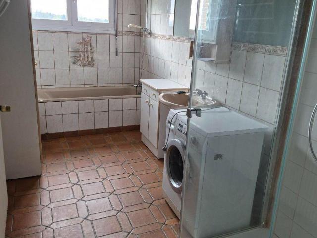 Maison à louer à Ochtezeele, Hauts de France, €