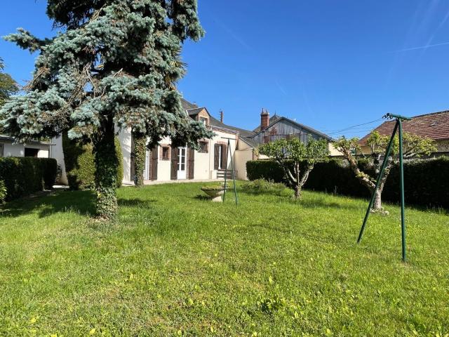 Maison à louer à Authon du Perche 28330