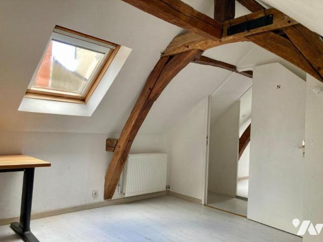 Maison à louer à Angers, Pays de la Loire, €