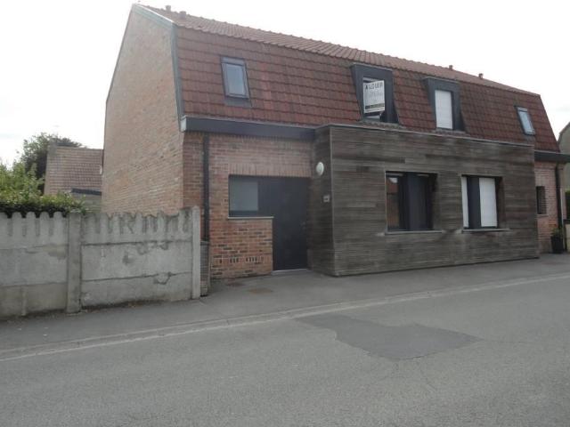 Maison à louer à Bailleul 59270