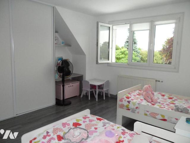 Maison à louer à Cuincy, Hauts de France, €