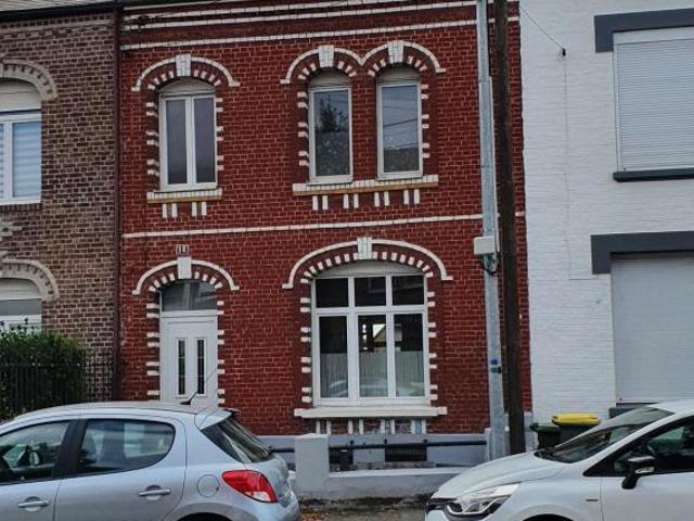 Maison à louer à Cambrai, Hauts de France, €