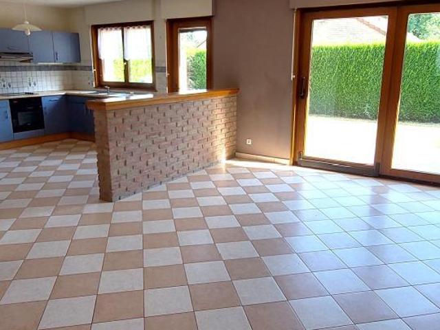 Maison à louer à Caudry, Hauts de France, €