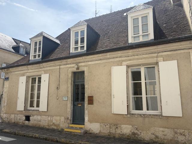 Maison à louer à Châteaudun 28200