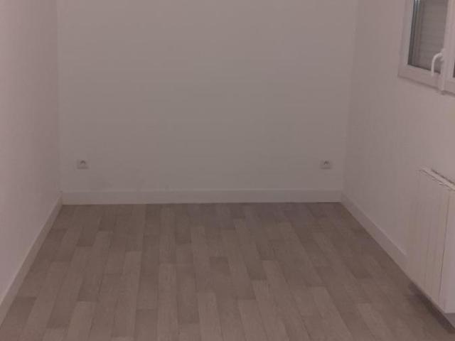 Maison à louer à Chauny, Hauts de France, €