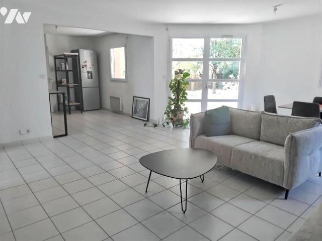 Maison à louer à Clisson, Pays de la Loire, €