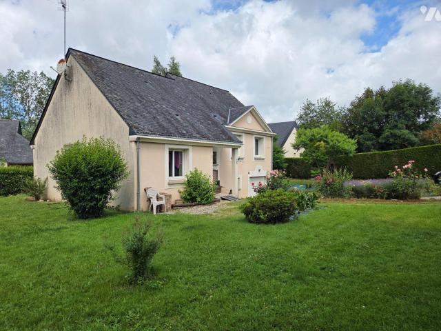 Maison à louer à Contest, Pays de la Loire, €