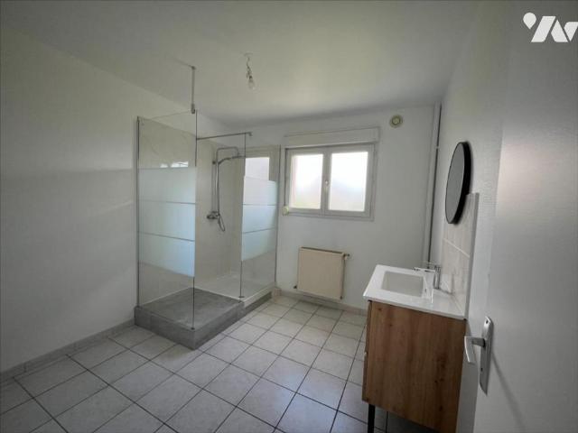 Maison à louer à Cormontreuil, Grand Est, €