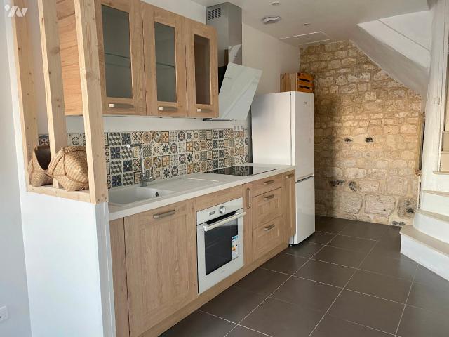 Maison à louer à Duclair, Normandie, €