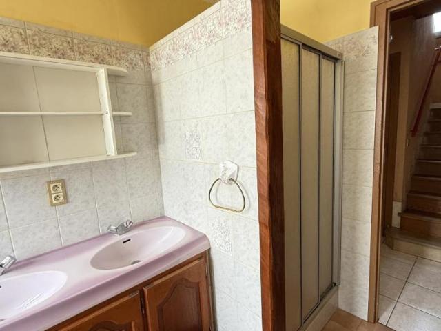 Maison à louer à Épernay, Grand Est, €