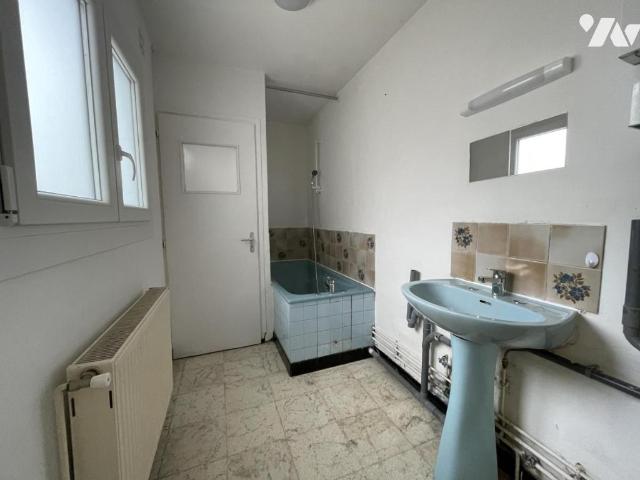 Maison à louer à Hérin, Hauts de France, €