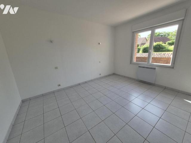 Maison à louer à Houlle, Hauts de France, €