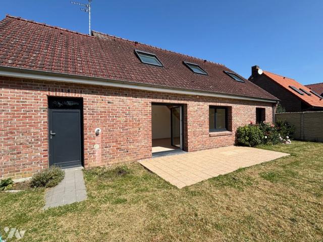 Maison à louer à Lesquin, Hauts de France, €