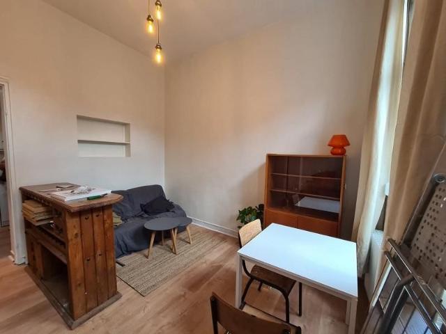 Maison à Louer à LILLE 860 €