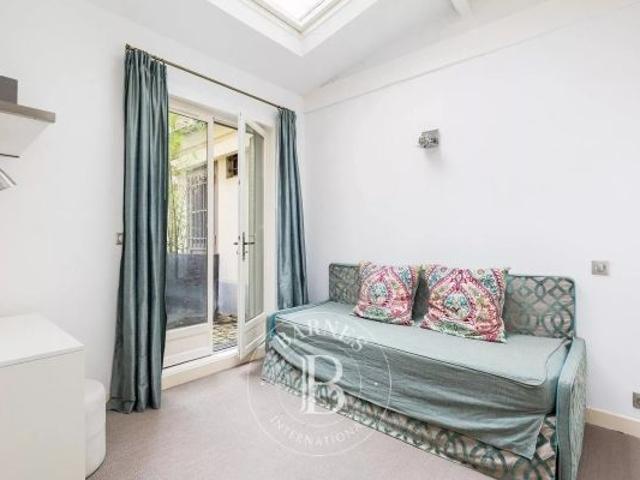 Maison à louer à Paris 15Ème