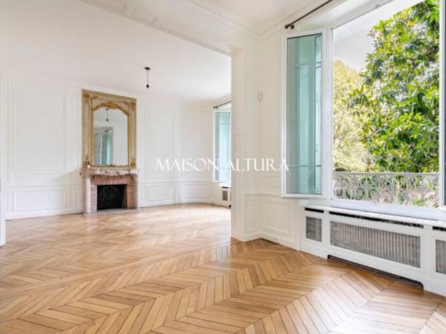Maison à louer à Paris 16Ème