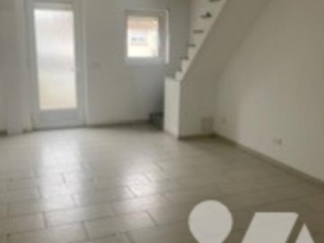 Maison à louer à Péronne, Hauts de France, €