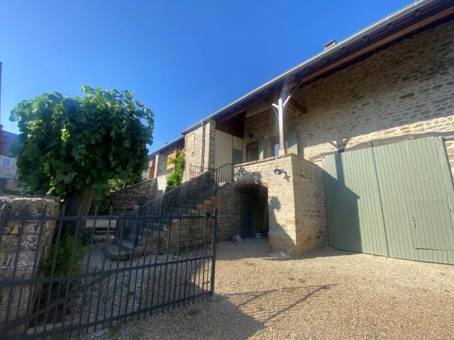 Maison à louer à Saint Maurice des Champs 71460
