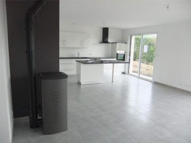 Maison à louer à Saint Aubin du Cormier 35140