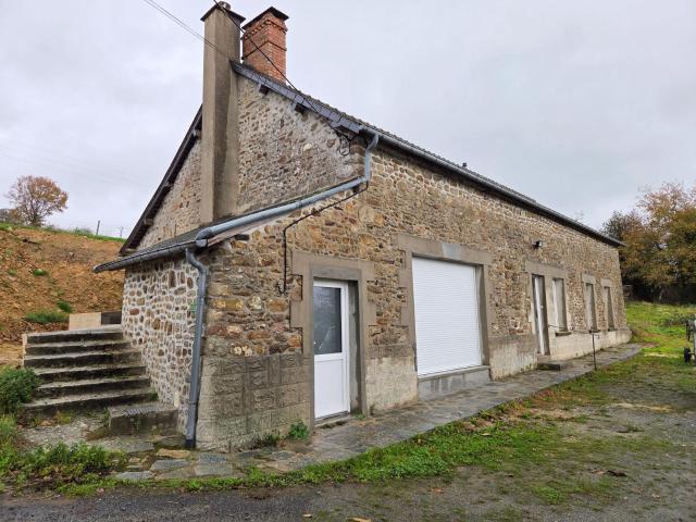 Maison à louer à Saint Aubin du Désert 53700