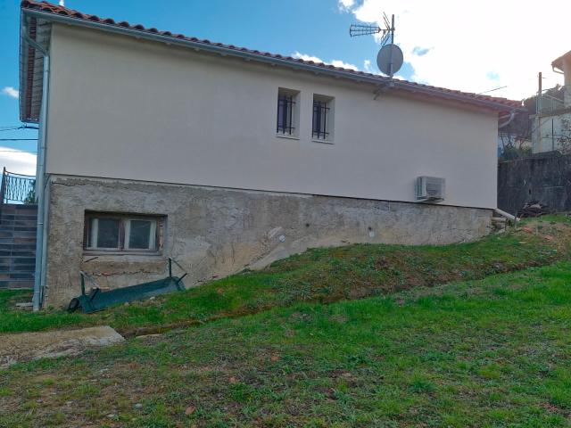 Maison à louer à Saint Hippolyte du Fort, Occitanie, 829€