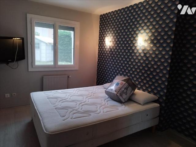 Maison à louer à Saint Péray, Auvergne Rhône Alpes, 1050€